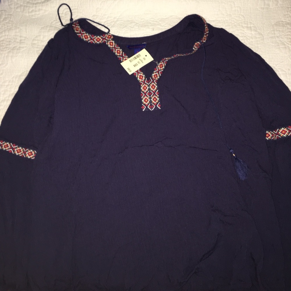 Long sleeve tee